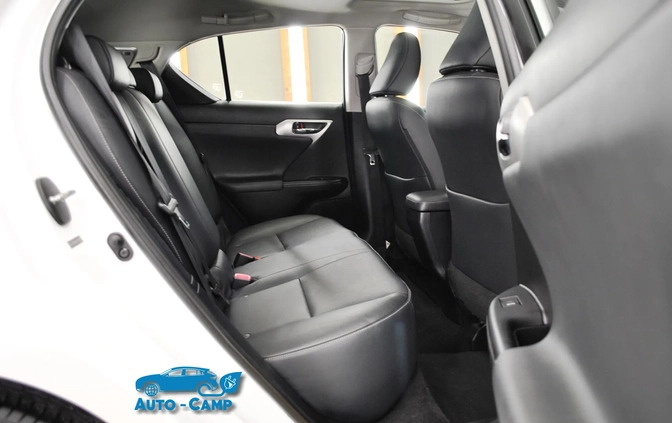 Lexus CT cena 54950 przebieg: 200000, rok produkcji 2012 z Kowary małe 352
